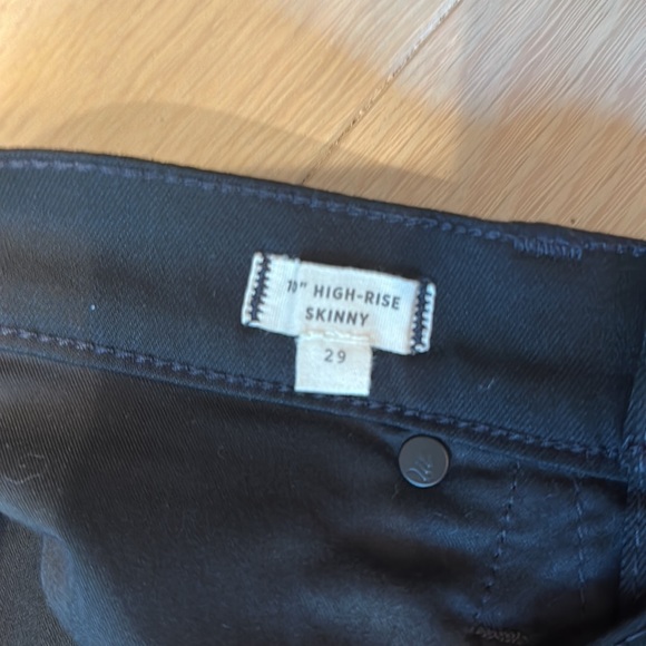 Madewell 10” High Rise Stretch Skinny in Black Frost - Picture 2 of 5